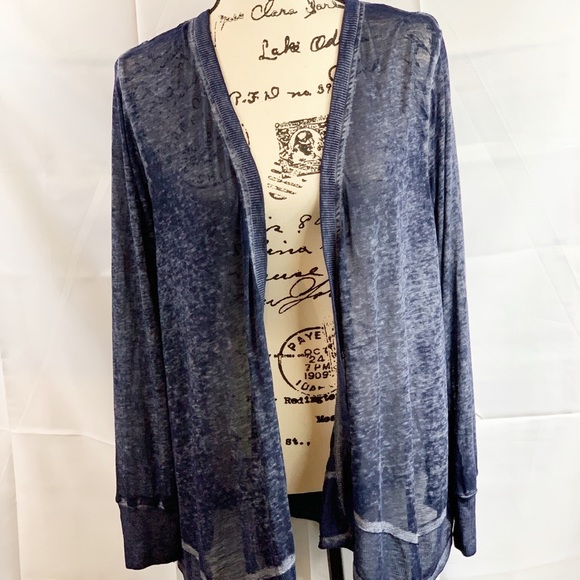 Olivia Sky Lattice Triangle Back Open Cardigan - Picture 2 of 6